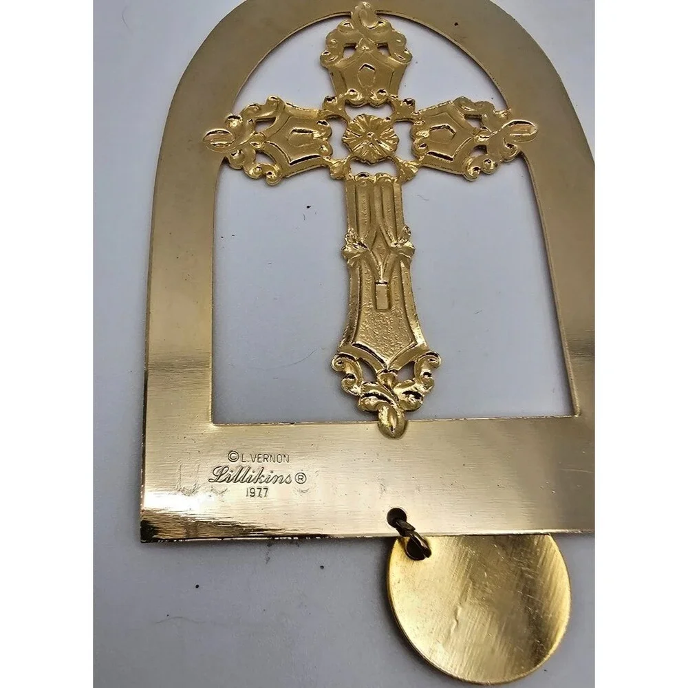 Lillian Vernon Lillikins 1977 A Gift To You Brass Christmas Ornament